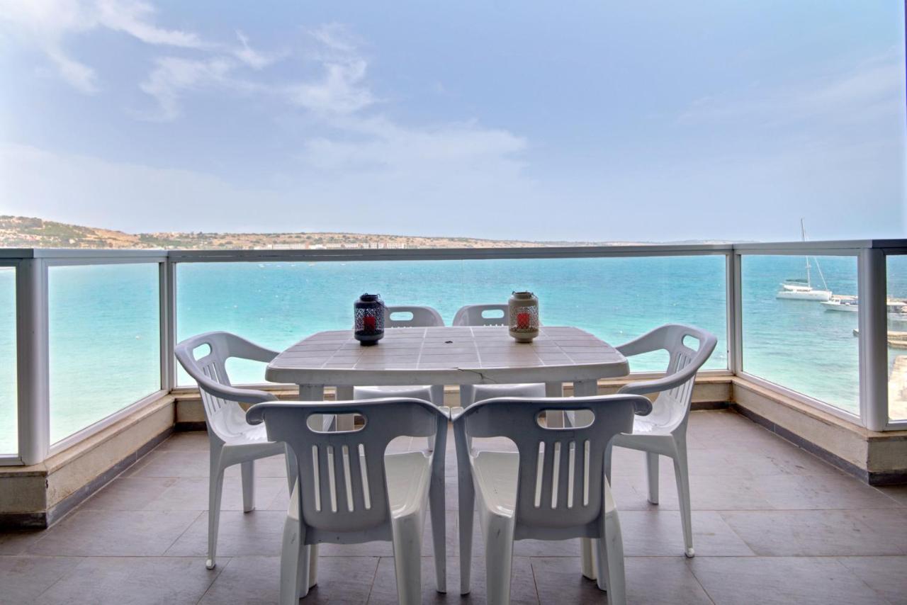 Beachfront Pretty Holiday Home Mellieħa Exterior foto